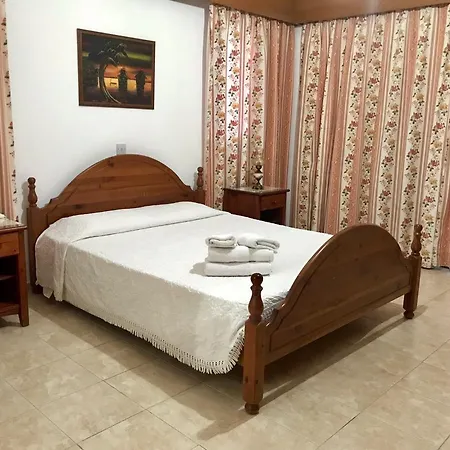 Villa Trouzini 2 *